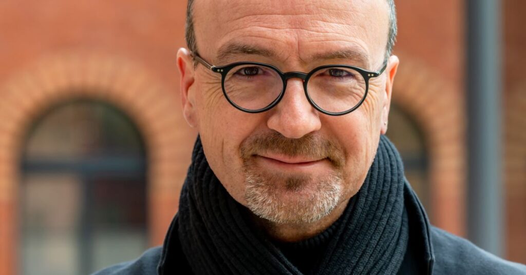 Inspiration für urbane Transformation: Uli Burchardt macht Lust aufs Gestalten. (Quelle: Goldmann Verlag/Chris Danneffel)