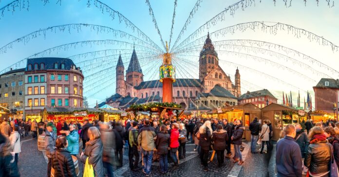 Feste sind ein wichtiger Teil das Lebensgefühls in Mainz (Quelle: Sina Ettmer - stock.adobe.com)